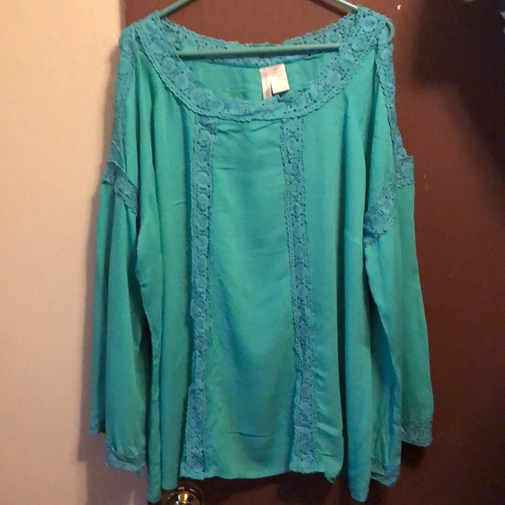 Forgotten Grace 3X  aqua cold shoulder long sleeve